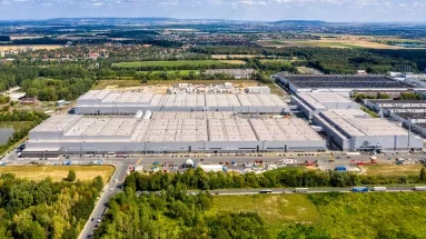 Η Volkswagen εγκαινιάζει το gigafactory που θα παράγει κυψέλες μπαταριών