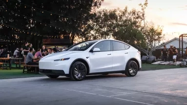 To Tesla Model Y τώρα με ακόμη μεγαλύτερη αυτονομία - Η τιμή του στην Ελλάδα