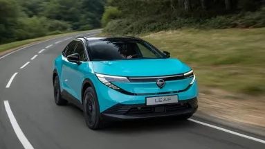 To Nissan Leaf αναδείχθηκε compact Αυτοκίνητο της Χρονιάς