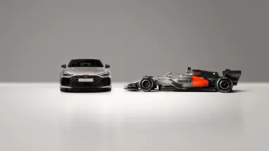 Το νέο Audi RS 5 πατάει πίστα στο Μαϊάμι δίπλα στo μονοθέσιo της F1