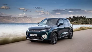 Παρουσίαση BYD ATTO 2 DM-i: Ένα βότσαλο στη λίμνη