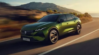 Peugeot 408: Έναρξη εμπορικής διάθεσης στην Ελλάδα με νέα, χαμηλότερη τιμή
