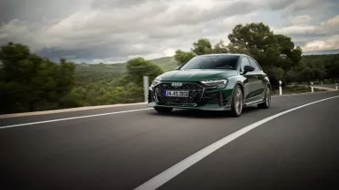 Η Audi γιορτάζει τα 50 χρόνια του 5κύλινδρου κινητήρα με μια συλλεκτική έκδοση του RS 3