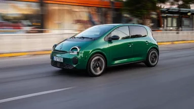 Οδηγήσαμε στην Ελλάδα το νέο Renault Twingo: Ναι, αυτό είναι πραγματικά προσιτό ηλεκτρικό αυτοκίνητο 