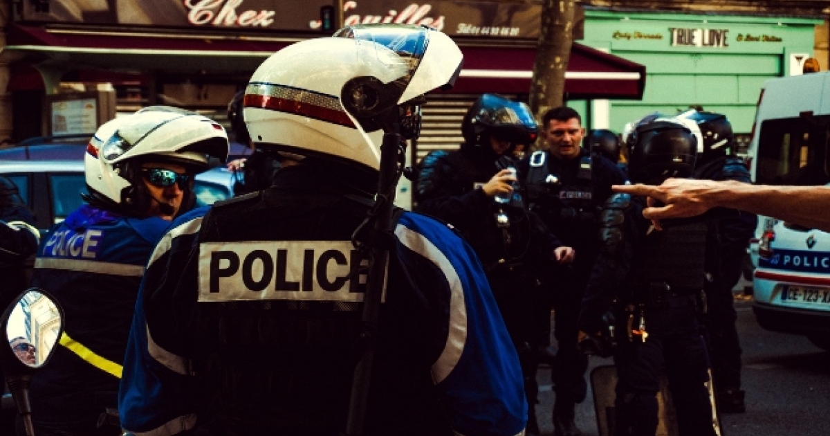 France : un jeune de 16 ans a été tué lorsqu’un scooter est entré en collision avec une voiture de police
