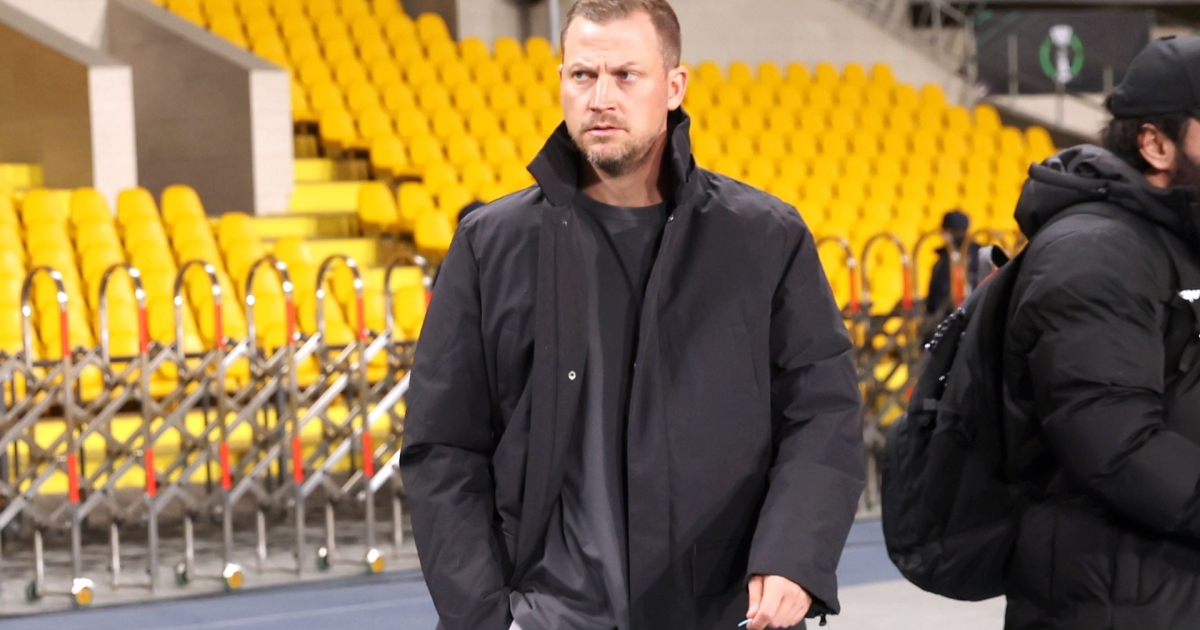 Panathinaikos manager Jacob Neestrup prepares lineup changes for Volos