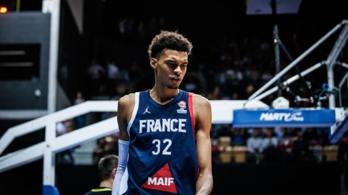 Ο Γουεμπανιάμα με τη Γαλλία