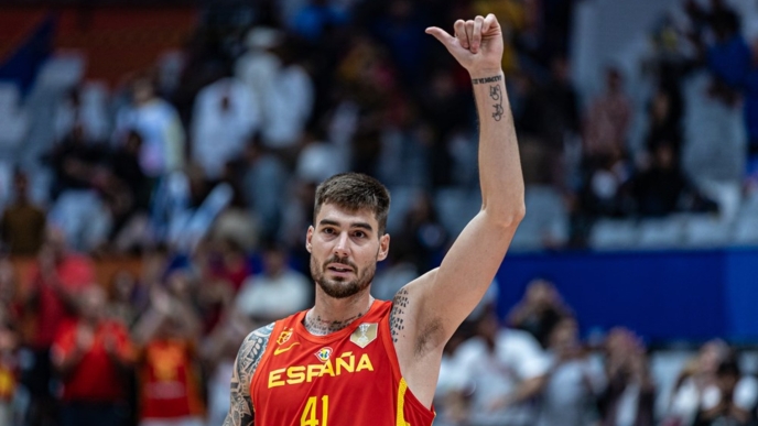 Ο Χουάντσο Ερνανγκόμεθ με τη φανέλα της Ισπανίας