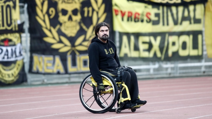 Ο φίλος της ΑΕΚ, Νίκος Ξηροκώστας