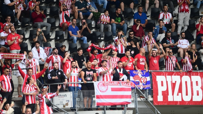 kosmos_olympiakos