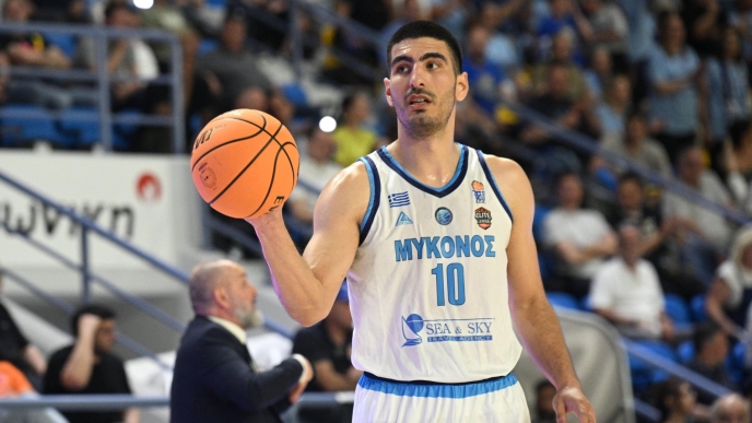 Διονύσης Σκουλίδας Μύκονος