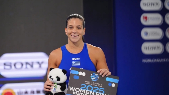 Η Ελενα Ξενάκη