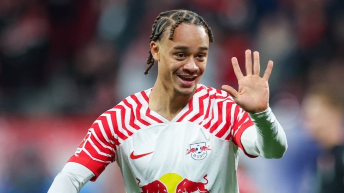 ΤΣΑΒΙ ΣΙΜΟΝΣ