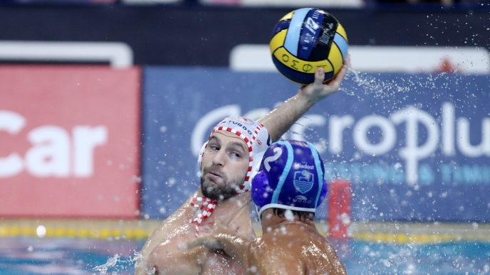 Ο Ντίνος Γενηδουνιάς