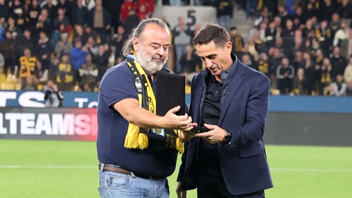 Ηλιόπουλος και Χιμένεθ στη βράβευση