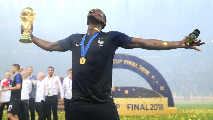 Η κλεψύδρα της αναμονής έχει σχεδόν αδειάσει για τον Πολ Πογκμπά που μετά από χίλια κύματα ετοιμάζεται να πατήσει ξανά το πόδι του στο χορτάρι.