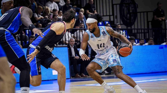 Ο Ράιαν Τέιλοιρ