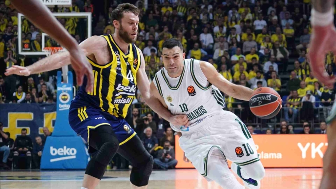 Ο Κώστας Σλούκας