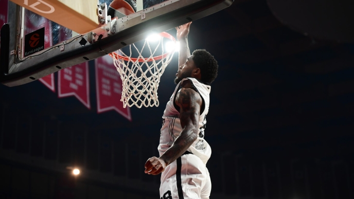 Ταϊρίκ Τζόουνς Ολυμπιακός