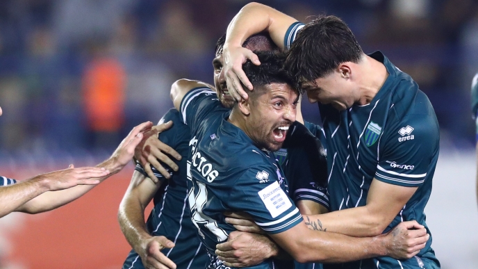 Ο Παλάσιος πανηγυρίζει με τη φανέλα του Λεβαδειακού