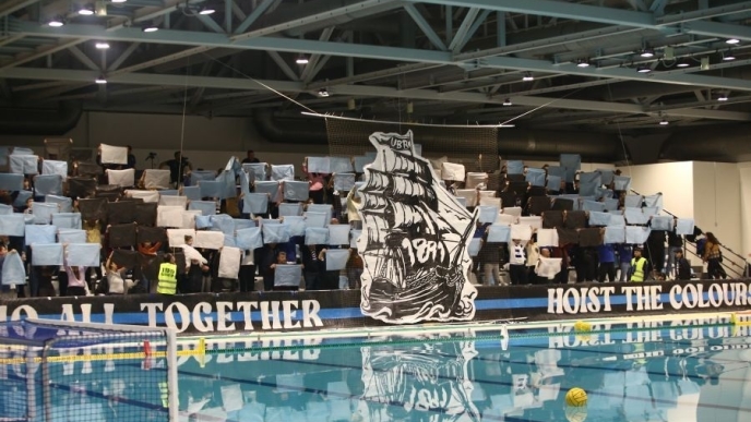 To εντυπωσιακό κορεό με το πειρατικό των φίλων του Απόλλωνα Σμύρνης