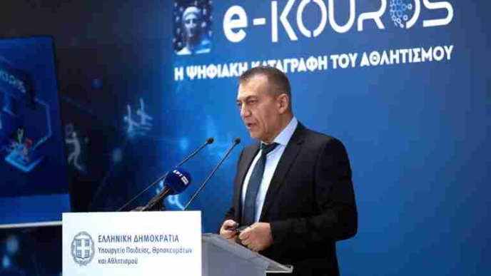 Ο Γιάννης Βρούτσης