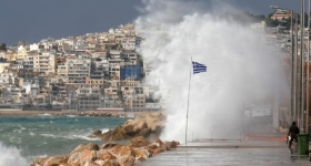 Θυελλώδεις άνεμοι έως την Κυριακή: Σε ποιες περιοχές θα ξεπεράσουν τα 100 χλμ./ώρα οι ριπές