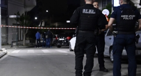Πυροβολισμοί στον Βύρωνα: Νεκρός ο άνδρας, το παιδί του ζευγαριού φέρεται να είδε το τραγικό σκηνικό