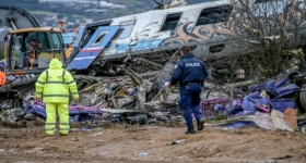 Έκαψαν το ΙΧ του πραγματογνώμονα των Τεμπών μέσα στην Πανεπιστημιούπολη