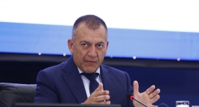 O Γιάννης Βρούτσης