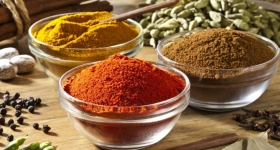 Οδός Ευριπίδου: Πώς έγινε ο αγαπημένος δρόμος των μπαχαρικών