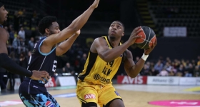 LIVE: ΑΕΚ - Κολοσσός