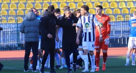 Οι παίκτες του Ηρακλή πανηγυρίζουν την άνοδο