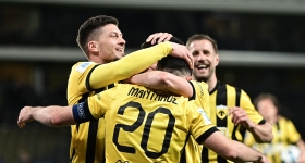 Ο Μάνταλος πανηγυρίζει επί του Λεβαδειακού