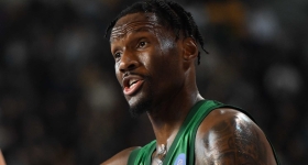 Ο Χέιζ-Ντέιβις ξεκίνησε φουριόζος στον τελικό του Κυπέλλου Ελλάδας!