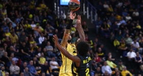 Ο Άρης πάτησε το Μαρούσι και έφτασε τις πέντε σερί νίκες!