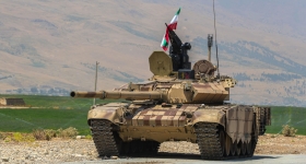 Ιράν: Προειδοποιεί για αντίποινα σε πιθανή εισβολή των ΗΠΑ