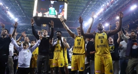 Το κορόιδο, ο ξοφλημένος, ο λαθρεπιβάτης...