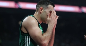 Σοκ με Σλούκα, χάνει τη σειρά με τη Βαλένθια
