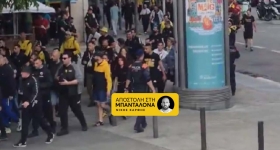 Έφτασε γήπεδο ο πρώτος μεγάλος όγκος των οργανωμένων οπαδών της ΑΕΚ 