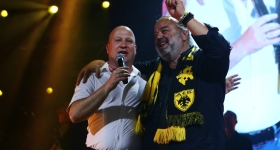 Πήρε μικρόφωνο ο Νίκολιτς και τραγουδούσε «ΑΕΚ ΟΛΕ, ΑΕΚ ΟΛΕ, ΟΛΕ ΟΛΕ...»