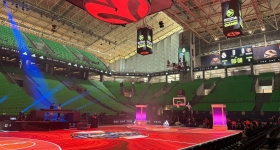 Μεταμορφώνεται η σκηνή του T-Center εν όψει τελικού