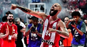 Ταιριάζει το γαλλικό κλειδί στην κλειδαριά;