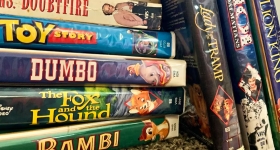 Έχετε παλιές VHS στο σπίτι; Κάποιες πωλούνται πάνω από 3.600 ευρώ - Οι κασέτες που έγιναν συλλεκτικός θησαυρός