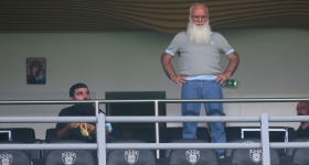 Ο επικός διάλογος Μαρινάκη - Σαββίδη: Πόσα δίνει ο μεγαλομέτοχος του ΠΑΟΚ πουρμπουάρ στη σερβιτόρα και η ατάκα «μην πληρώνει μόνο ο Μυστακίδης»!