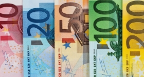 Πώς φτιάχνεται ένα χαρτονόμισμα του ευρώ; Το χαρτί, το μελάνι και το κόστος παραγωγής