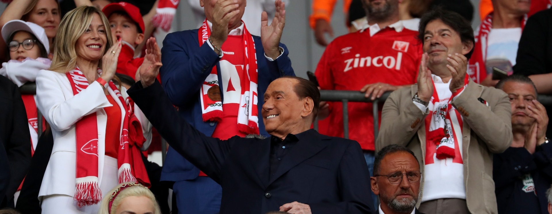 Μπερλουσκόνι: Ο Cavaliere επέστρεψε και θέλει να φτιάξει τη νέα Μίλαν!