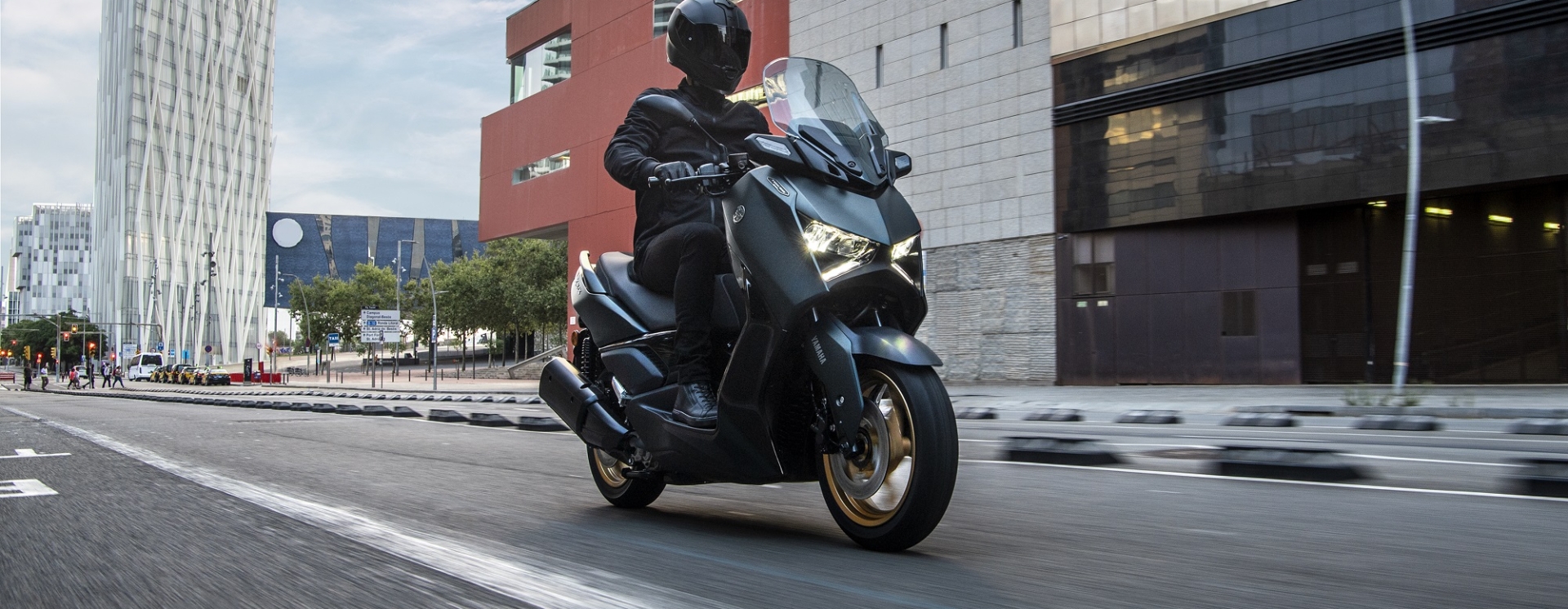 Yamaha XMAX 300 Tech MAX: Όλα στο Maximum