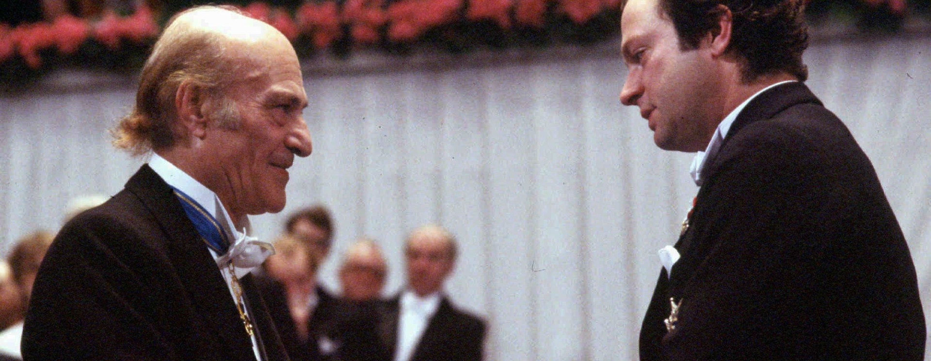 Άξιον Εστί: Εκεί που υπάρχουν όλα