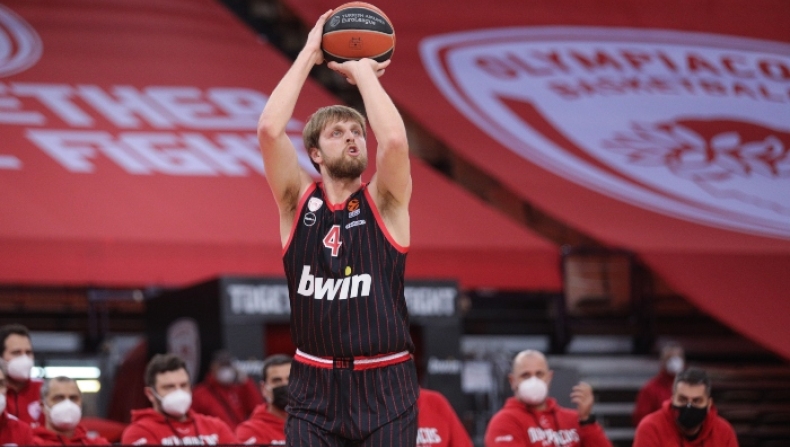 ΒΑΣΙΛΗΣ ΧΑΡΑΛΑΜΠΟΠΟΥΛΟΣ